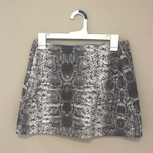 UO BDG grey and white snake print denim mini skirt size small
